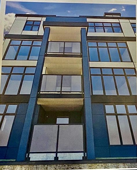 704 2468 E Broadway