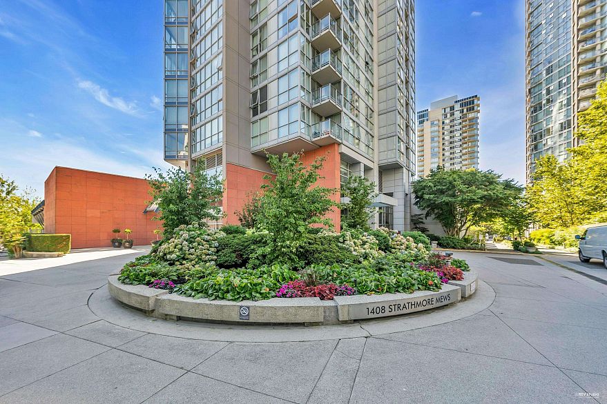 1802 1408 Strathmore Mews