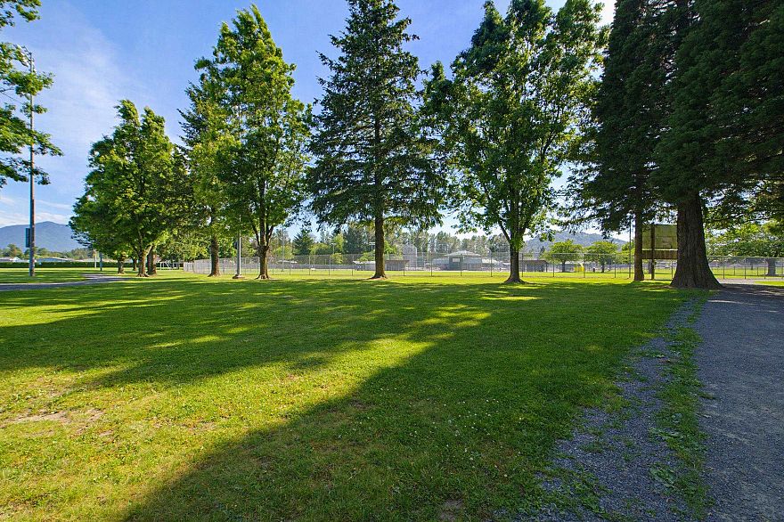 39 45085 Wolfe Road