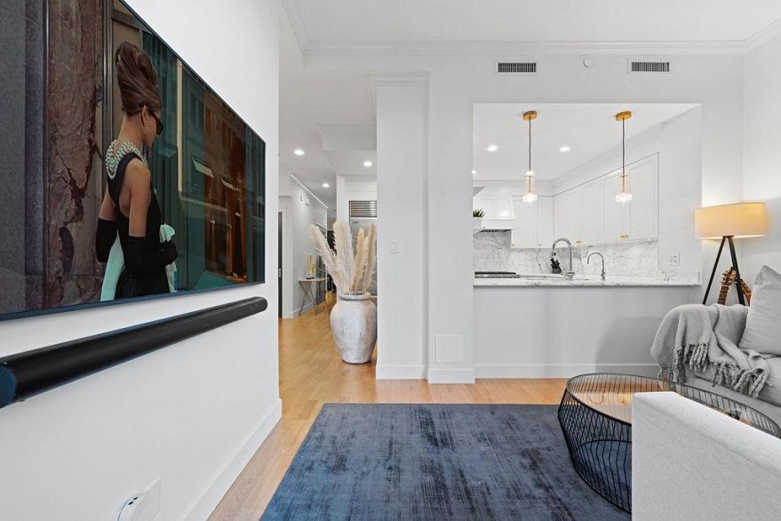 471 Beach Crescent