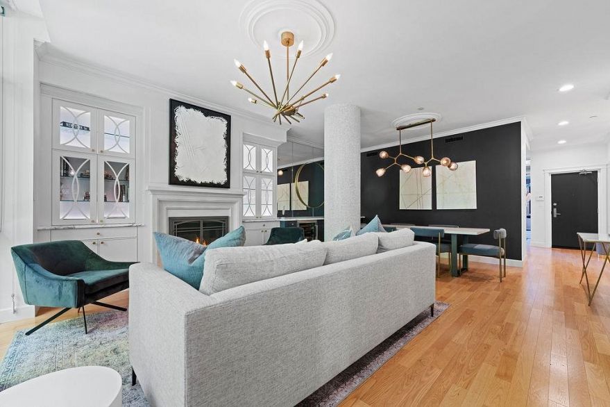 471 Beach Crescent