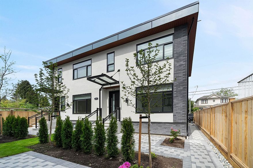 #2 2559 W King Edward Avenue