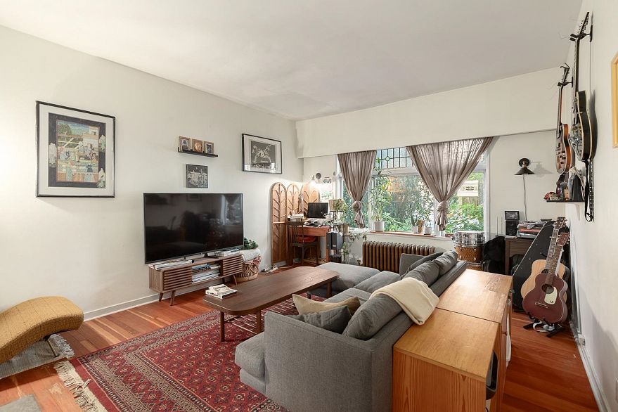 236 W 12th Avenue