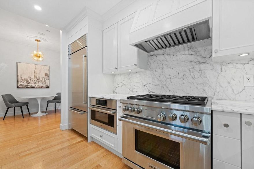 471 Beach Crescent