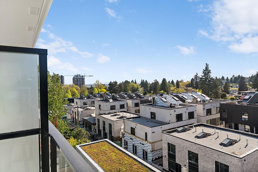 602 6859 Cambie Street
