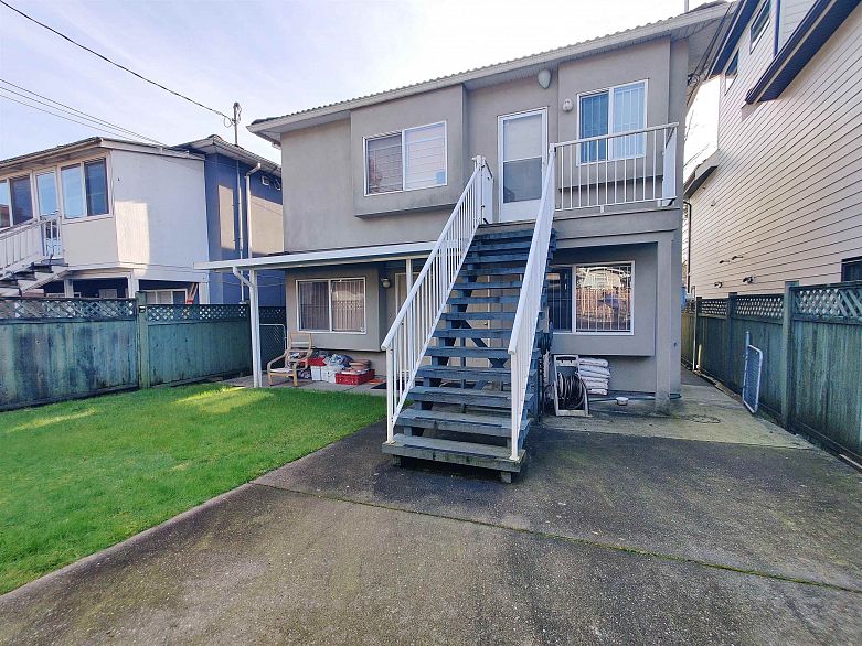 3461 William Street