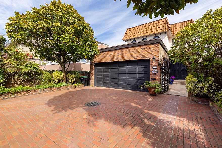 3167 Point Grey Road