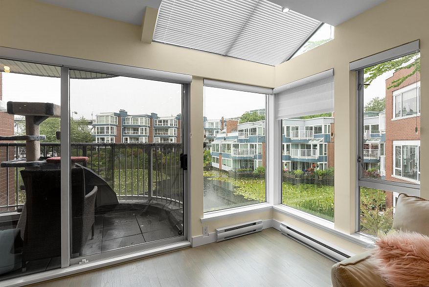 1596 Island Park Walk