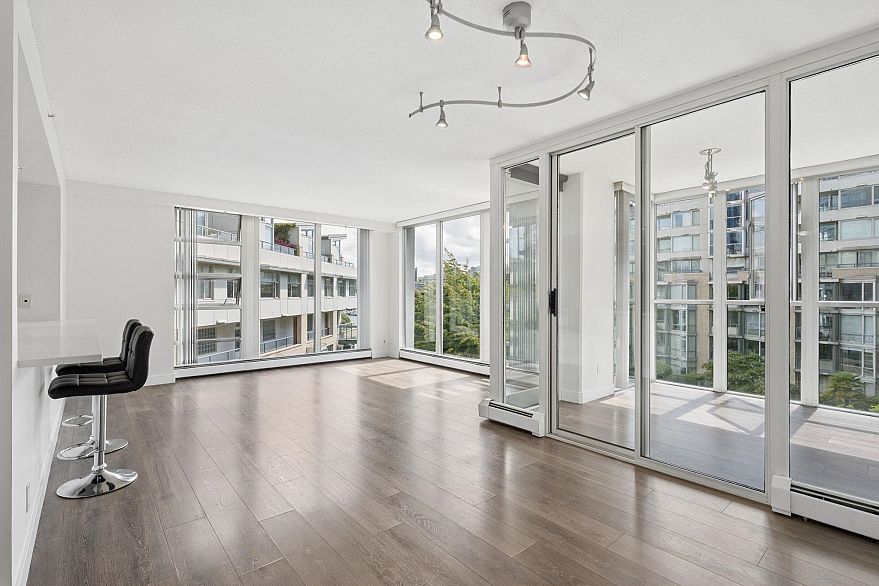 501 1228 Marinaside Crescent