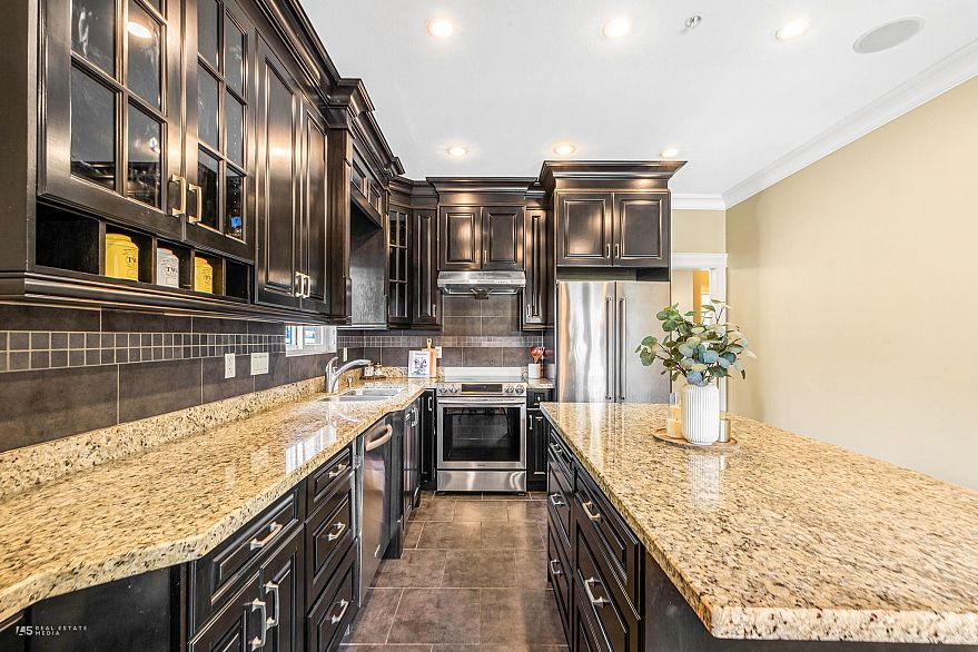 295 W 63rd Avenue