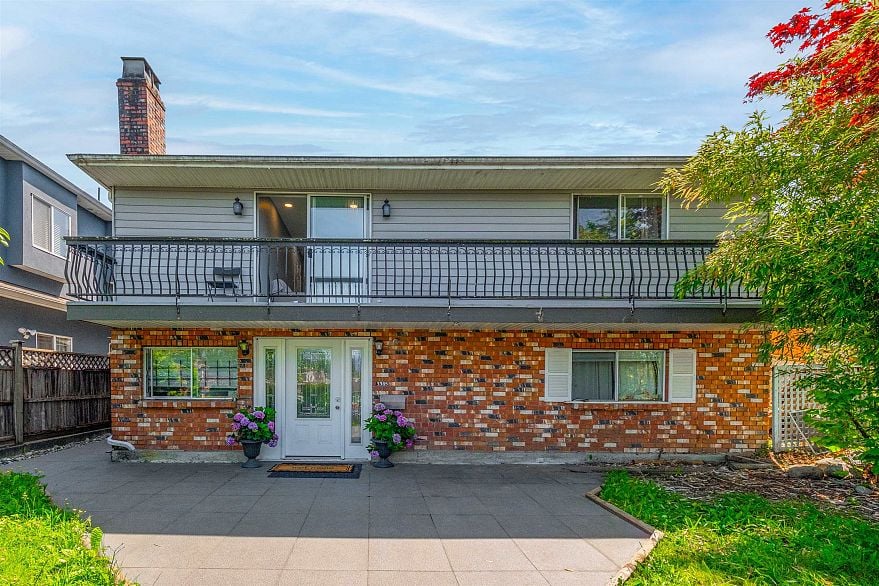 3305 Worthington Drive