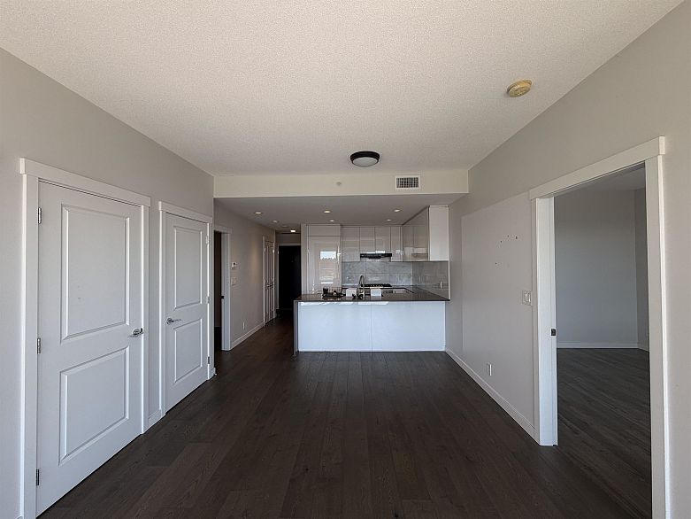 1310 3487 Binning Road