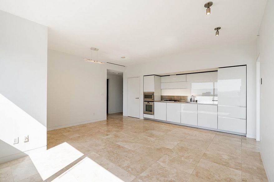 2902 838 W Hastings Street