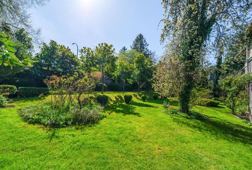 1650 Cedar Crescent