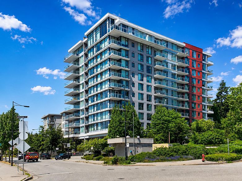 305 3281 E Kent Avenue North