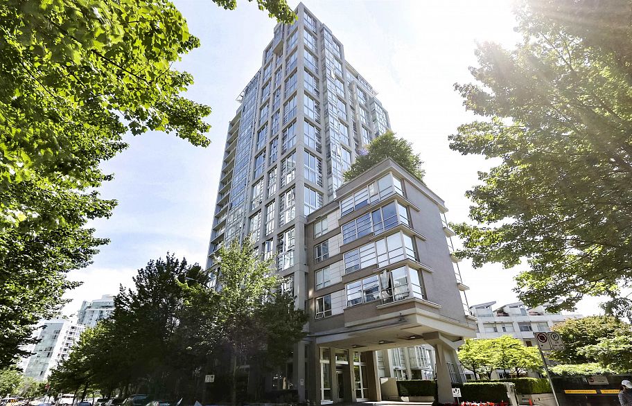 501 1228 Marinaside Crescent