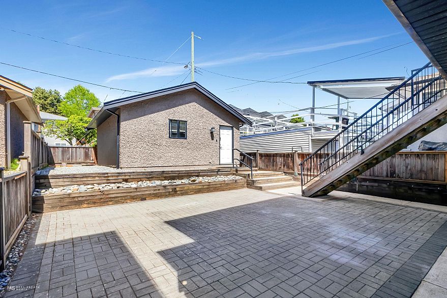 295 W 63rd Avenue