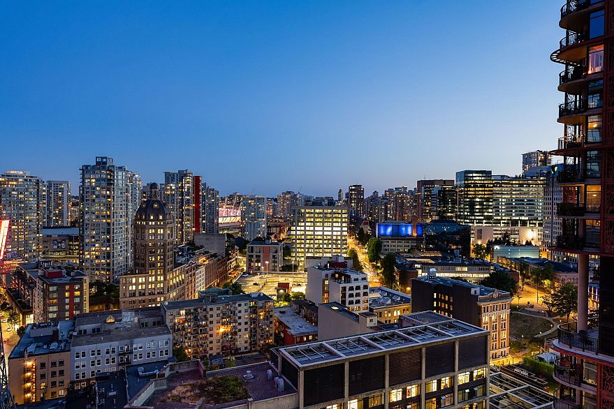 2408 108 W Cordova Street