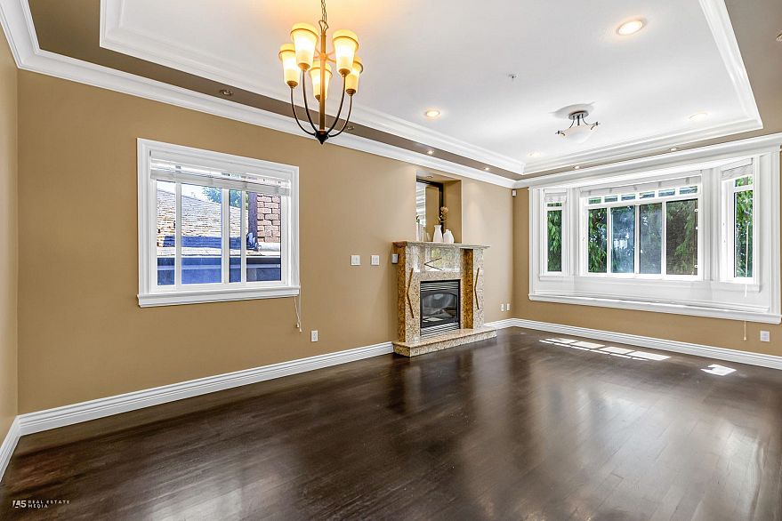 295 W 63rd Avenue