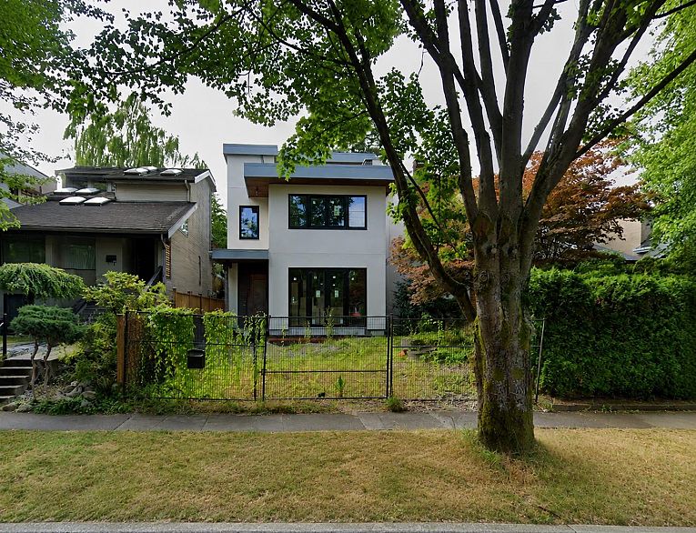 4054 W 17th Avenue