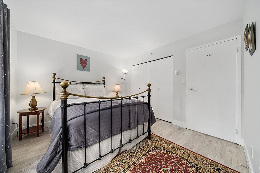 1403 1060 Alberni Street