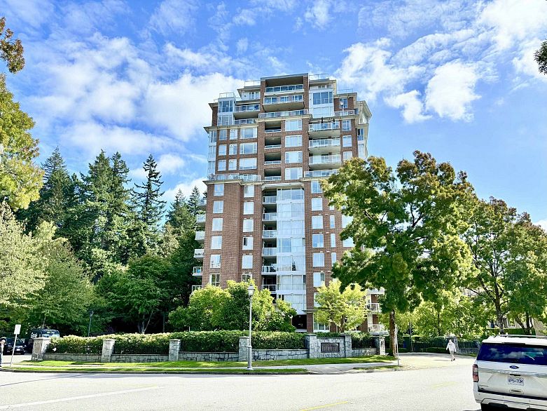 705 5615 Hampton Place