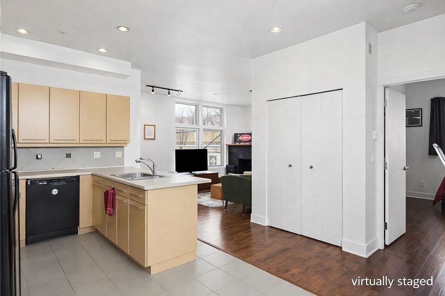 PH4 2088 W 11th Avenue