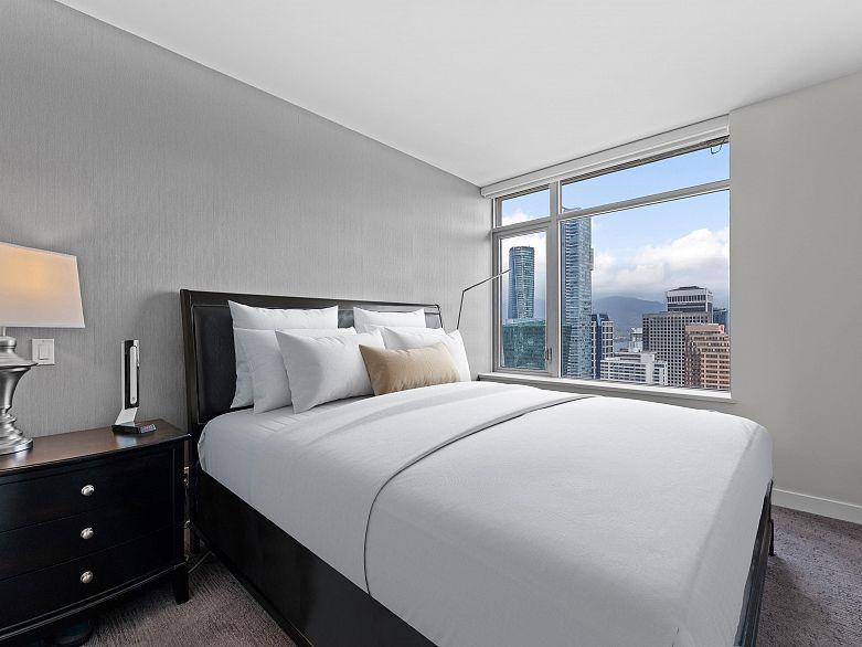 2907 1028 Barclay Street