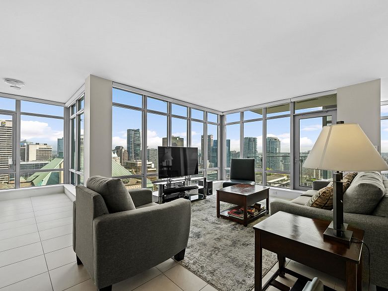 2907 1028 Barclay Street