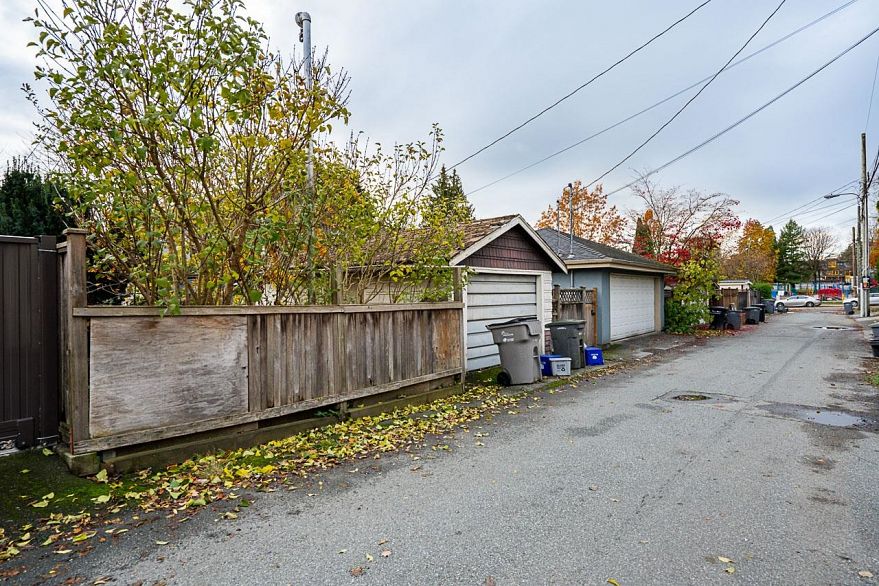 869 W 60th Avenue