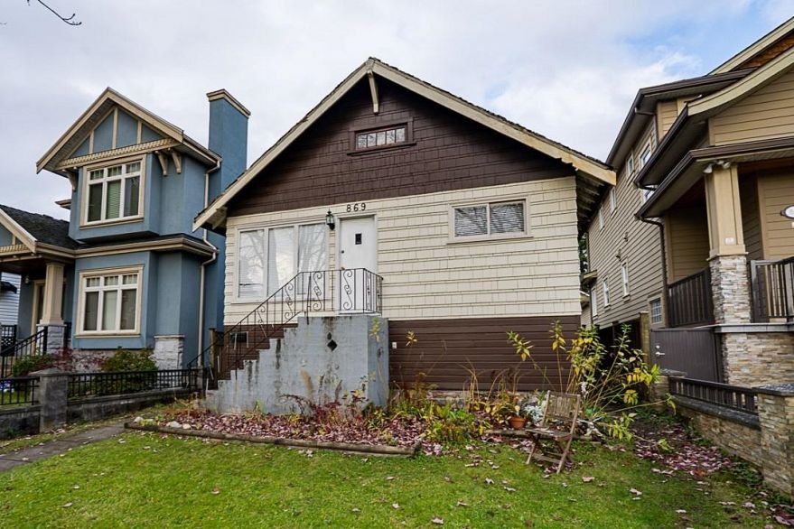 869 W 60th Avenue
