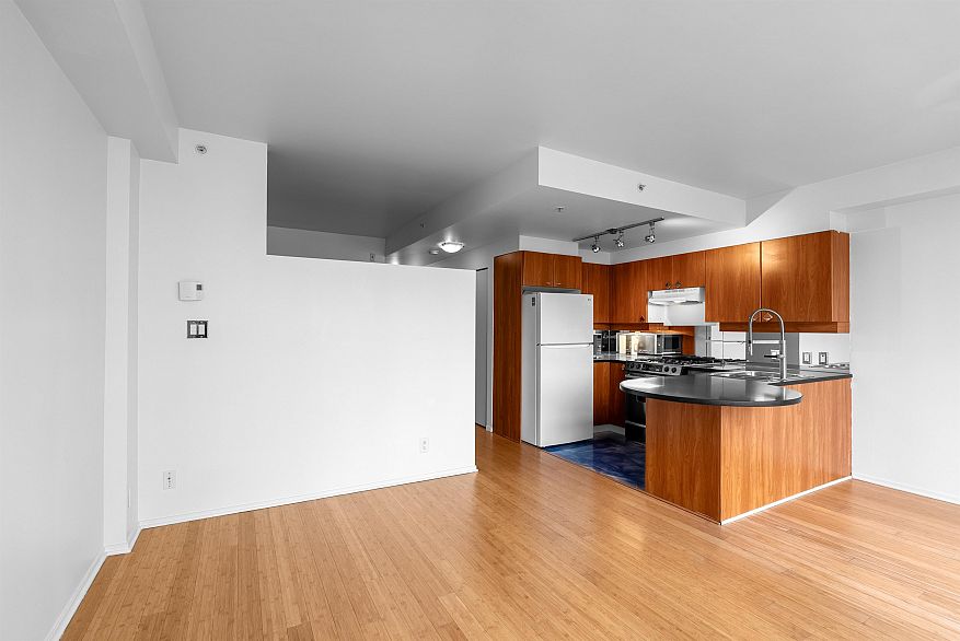 507 1478 W Hastings Street