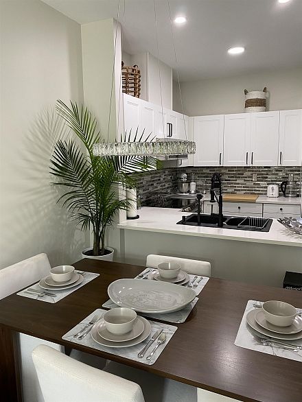 404 5605 Hampton Place