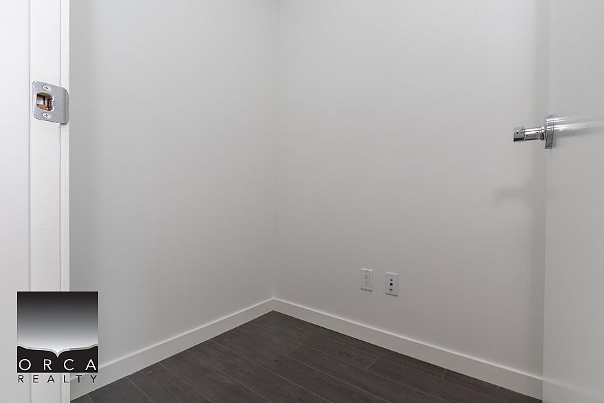 1105 108 WEST 1ST AVENUE, Vancouver BC V5Y 0H4