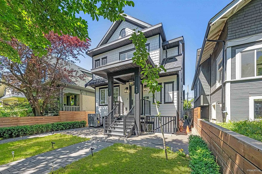 1 683 W 19th Avenue