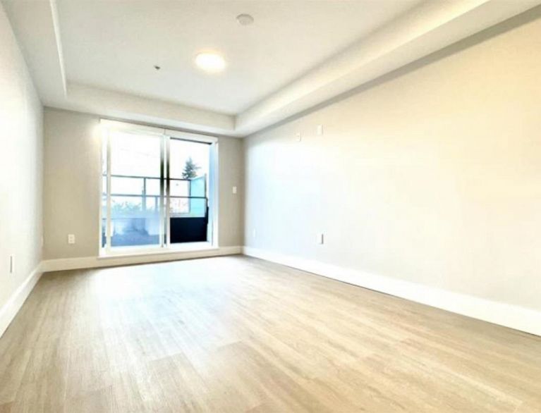 204 3050 Kingsway