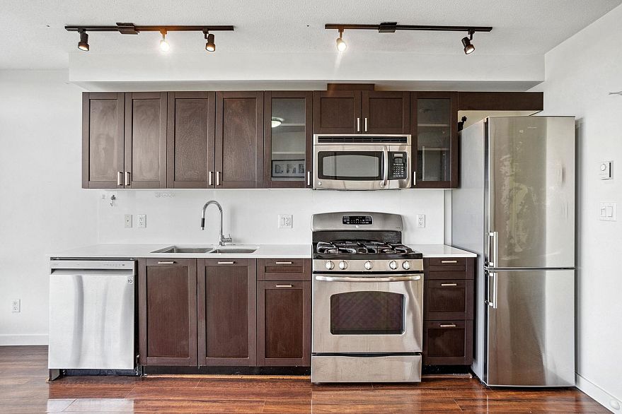 810 4815 Eldorado Mews