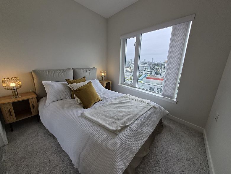 1606 1708 Ontario Street