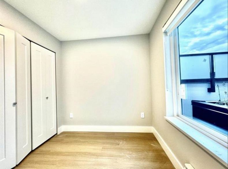 204 3050 Kingsway