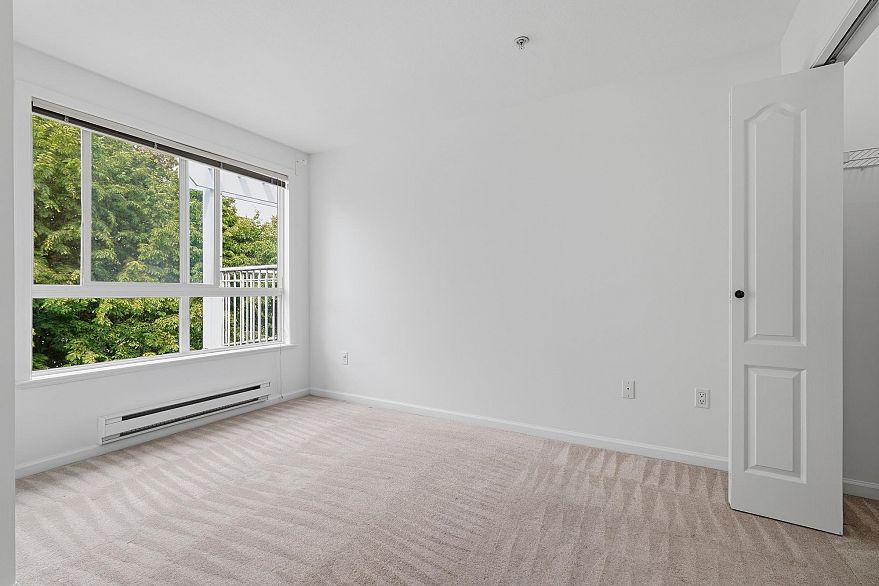 408 189 Ontario Place