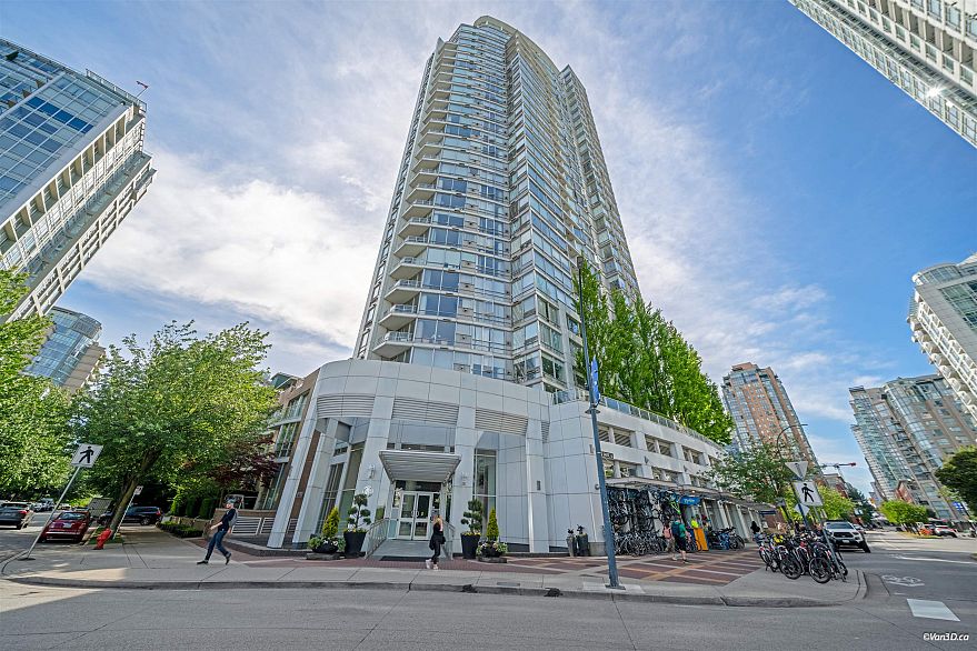 2206 1201 Marinaside Crescent