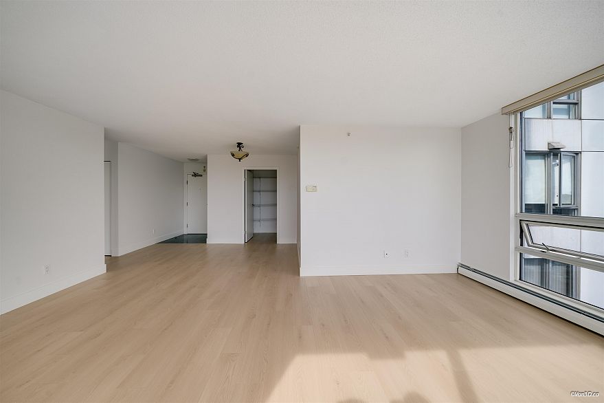 2206 1201 Marinaside Crescent