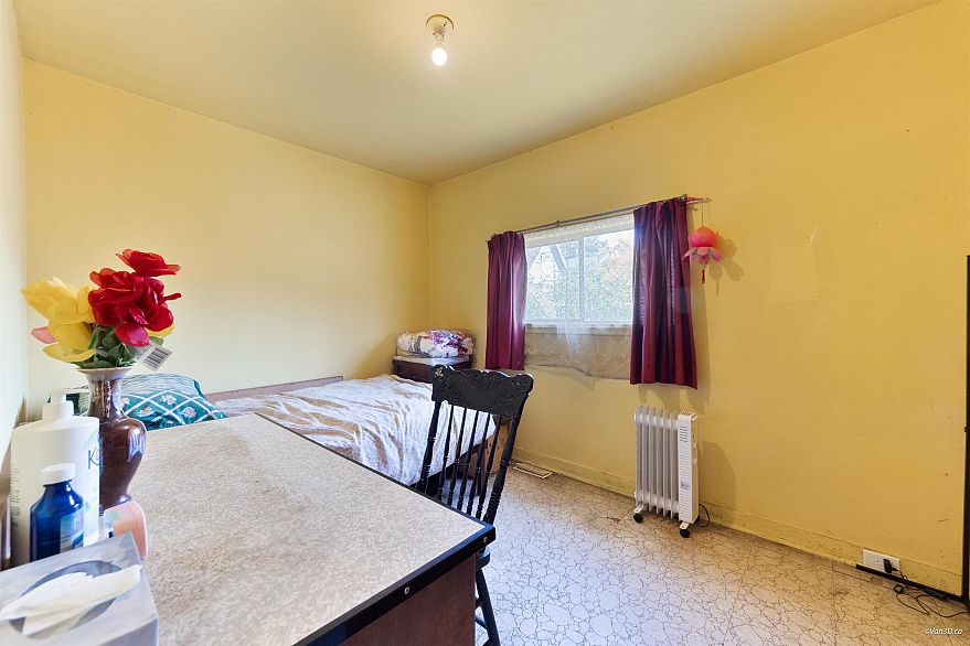 824 Semlin Drive