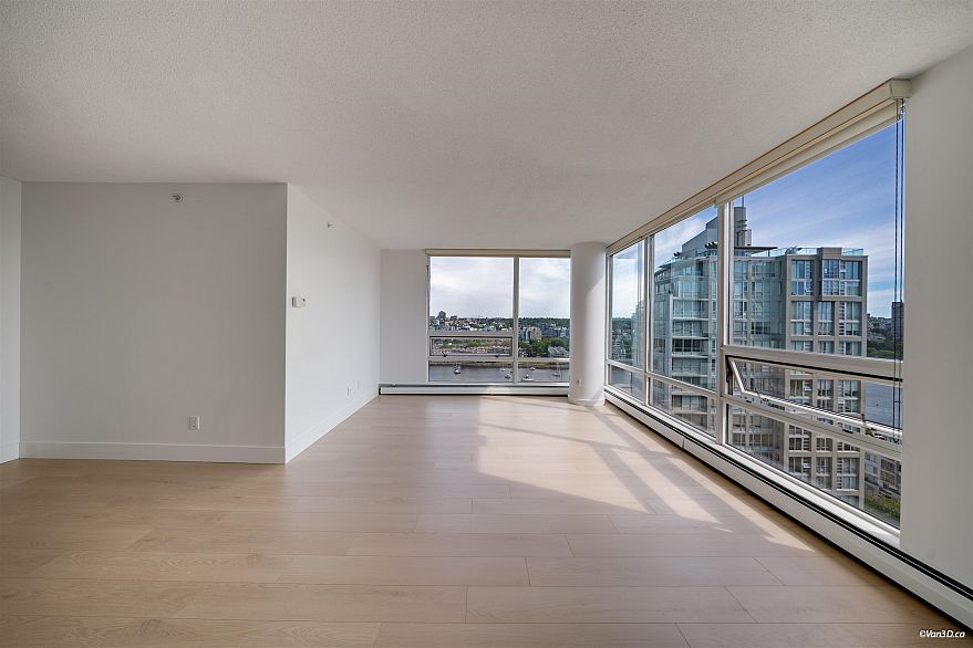 2206 1201 Marinaside Crescent