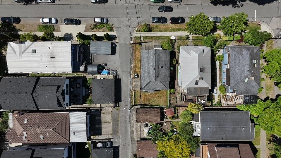824 Semlin Drive