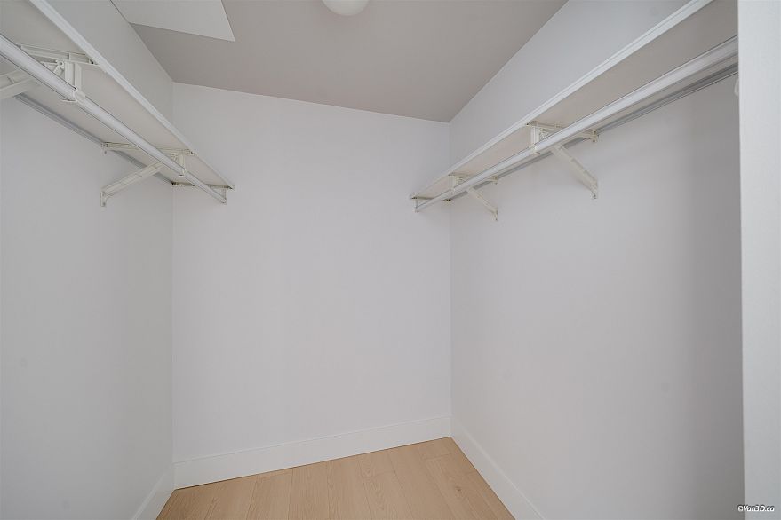 2206 1201 Marinaside Crescent
