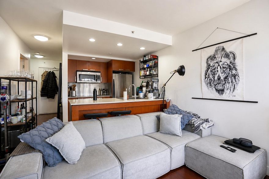 2604 1255 Seymour Street