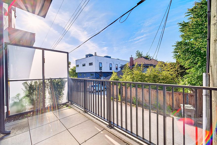 675 W 30th Avenue