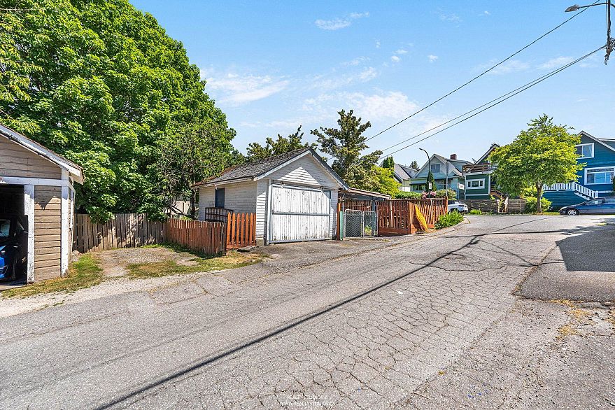 6 W King Edward Avenue