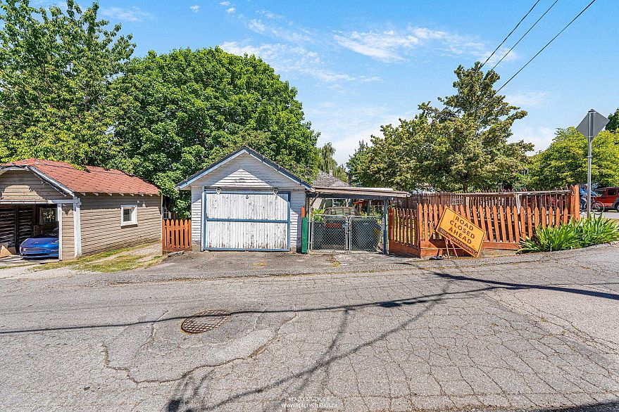 6 W King Edward Avenue
